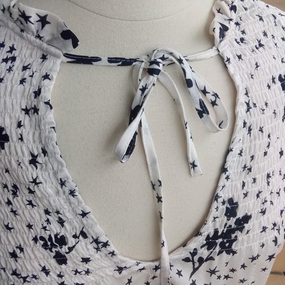 Zara Ruched Blouse White & Black Floral Stars Pattern Front Tie Balloon Sleeve - Picture 6 of 16